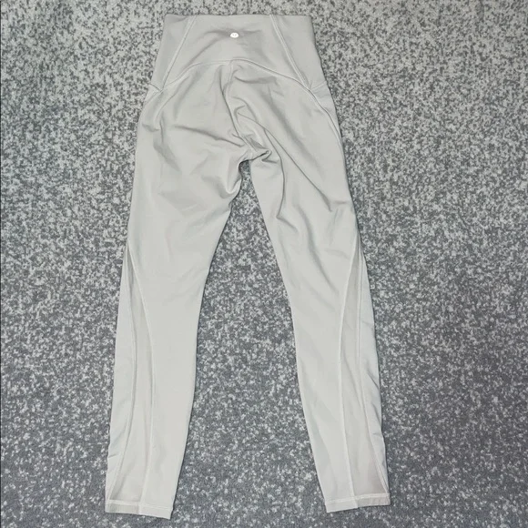 Lululemon High-Waisted White with mesh details Leggings Size 4 - Picture 1 of 10